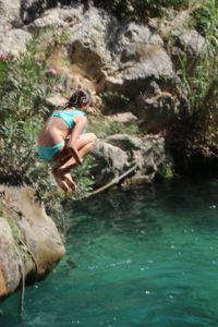 Sprung ins eiskalte Wasser der Font de L'Algar